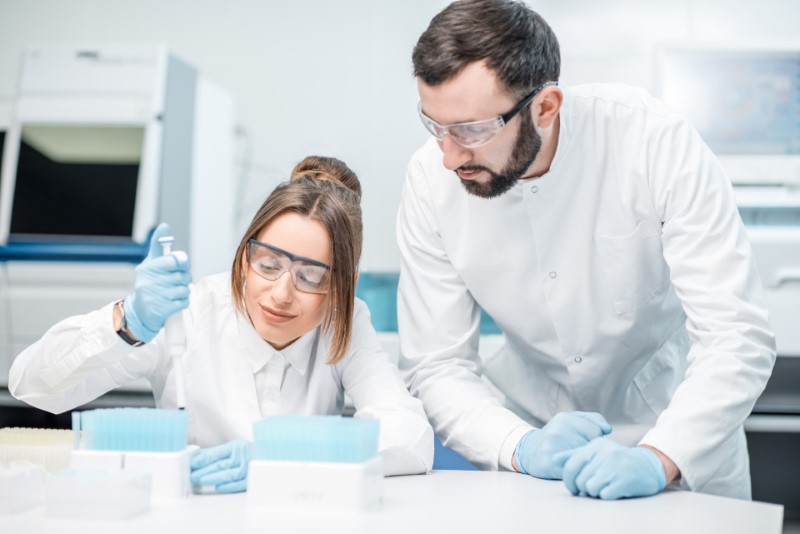 Laboratory assistants working in the medical laboratory